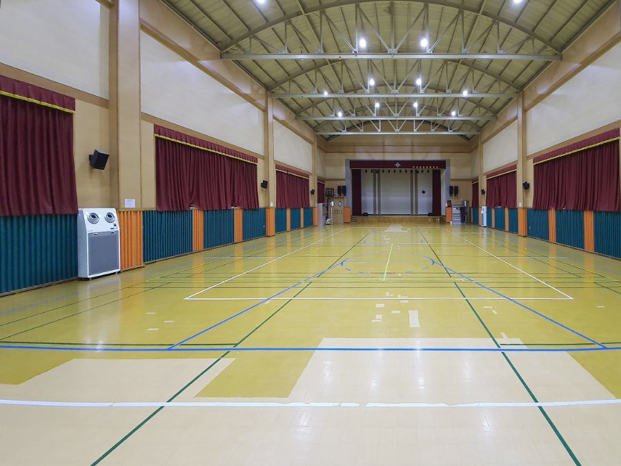 Ecover Large Capacity Air Purifier Q Series installed in gymnasium